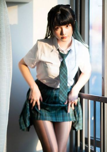 女大学生的沙龙室三中文字幕_1080P最新电影在线观看